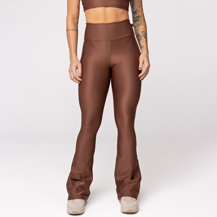 Calça Flare Canelada Marrom